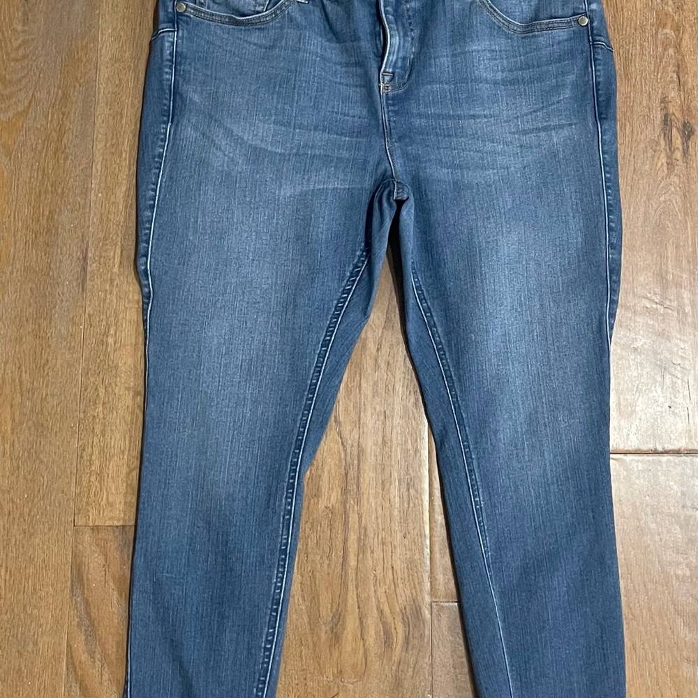 Torrid Skinny Bombshell Jeans 14 Extra Short